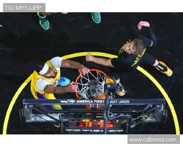 湖人对决爵士精彩回顾:2018年11月24日的激烈较量与赛场瞬间 湖人对决爵士精彩回顾:2018年11月24日的激烈较量与赛场瞬间